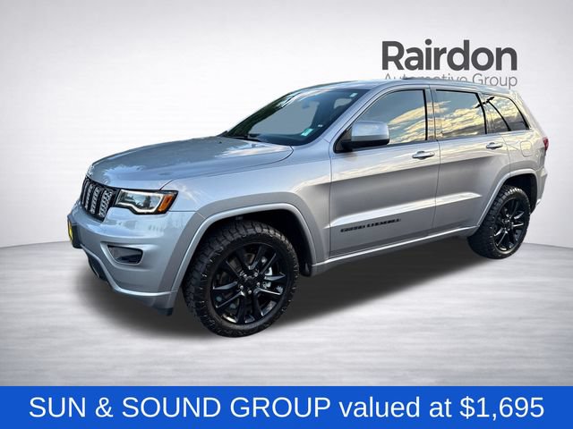 Used 2021 Jeep Grand Cherokee Laredo X AWD/4WD image 3