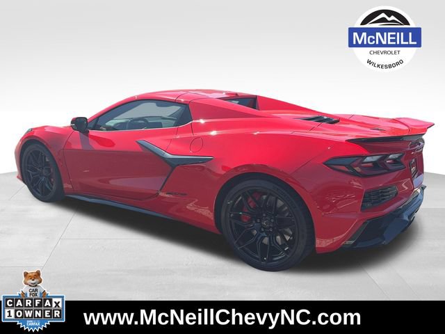 Used 2025 Chevrolet Corvette Z06 RWD image 6