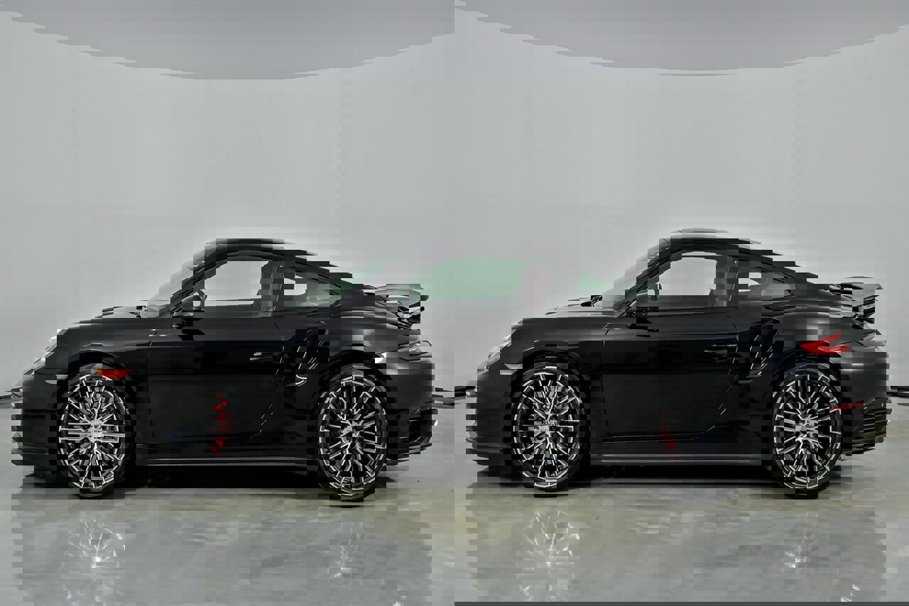 Used 2017 Porsche 911 Turbo image 8