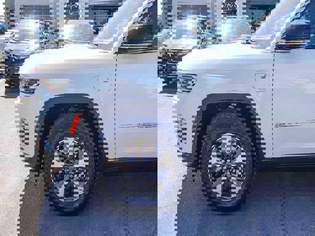 Certified 2023 Jeep Grand Cherokee 4WD 4xe image 9