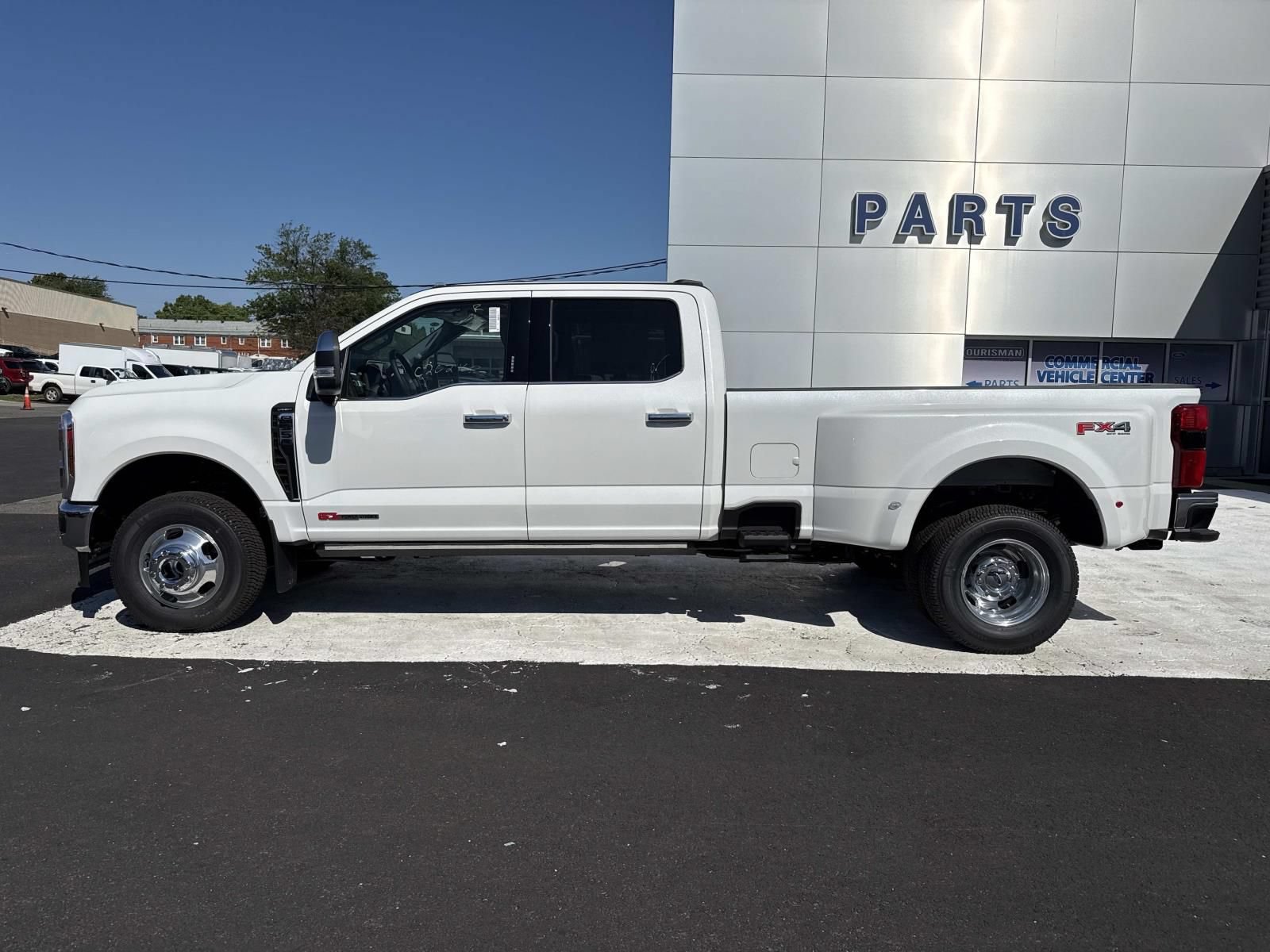 New 2026 Ford F350 Lariat w/ Lariat Ultimate Package AWD/4WD image 6