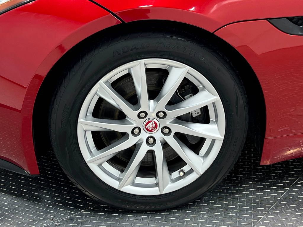Used 2016 Jaguar F-TYPE Convertible RWD image 32