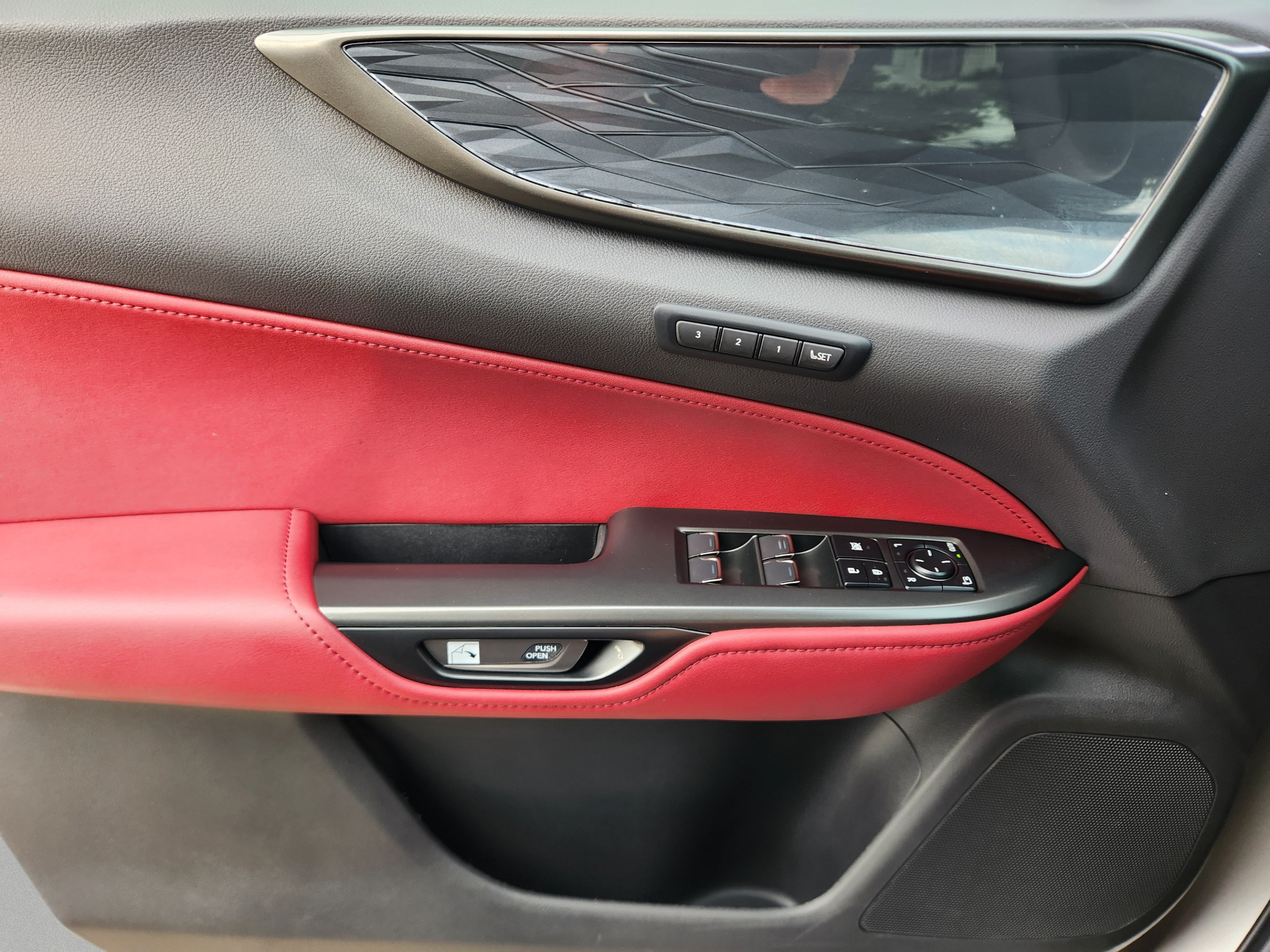 Used 2024 Lexus NX 250 FWD image 18