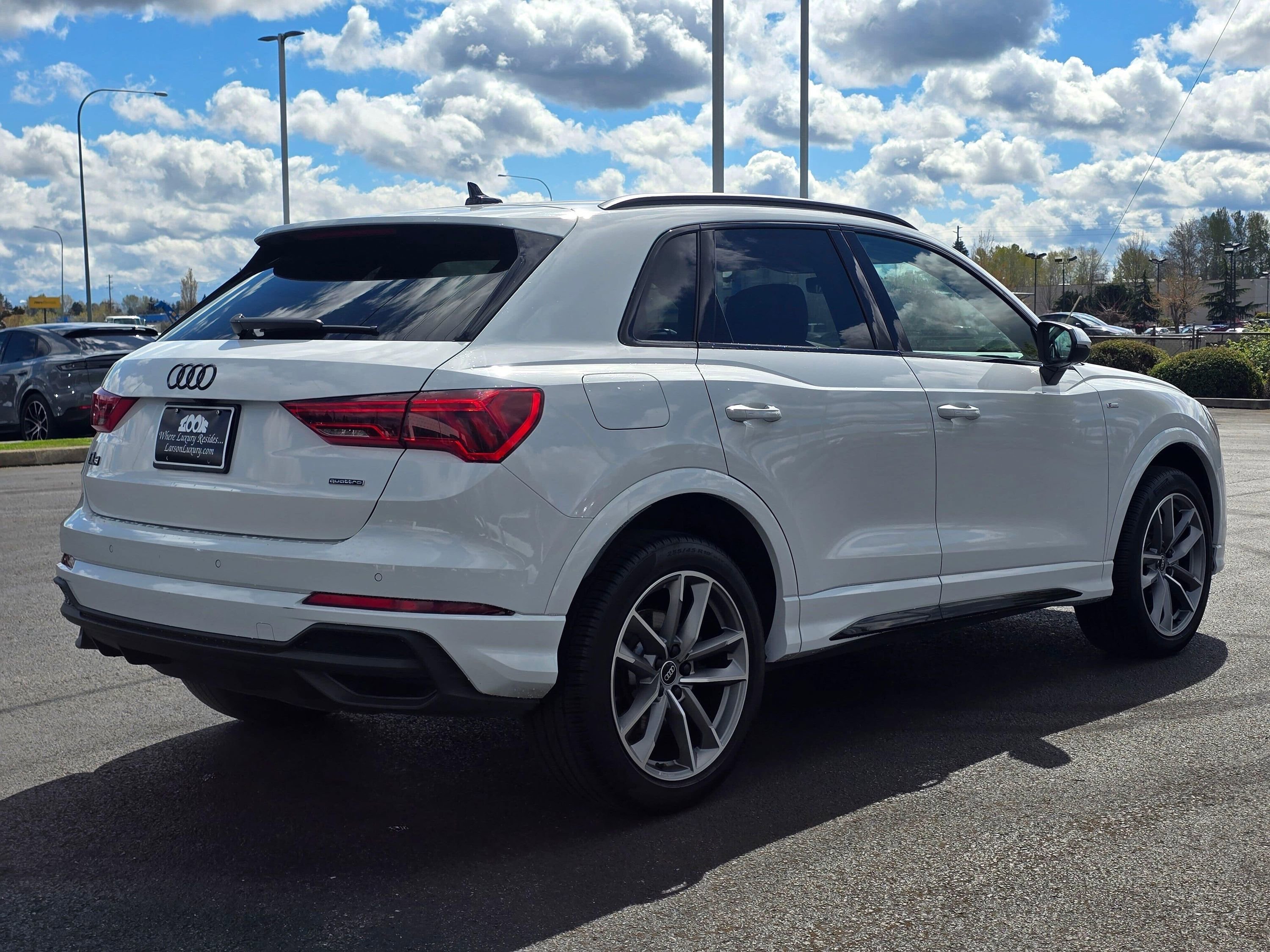 Used 2023 Audi Q3 2.0T Premium Plus w/ Premium Plus Package AWD/4WD image 5