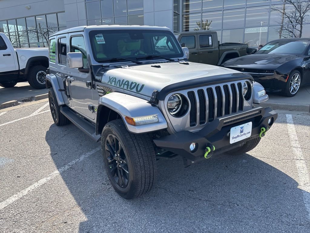 Used 2021 Jeep Wrangler Unlimited Sahara AWD/4WD image 7