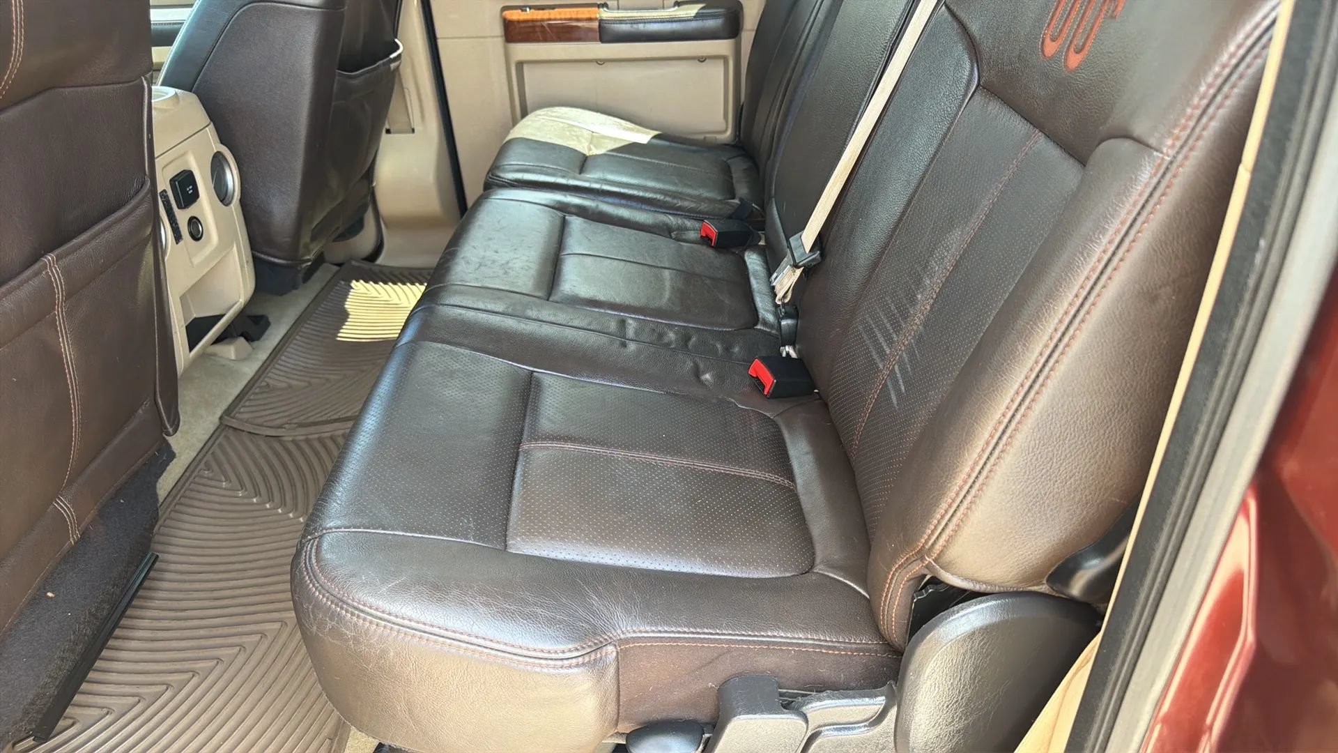 Used 2015 Ford F250 King Ranch w/ FX4 Off-Road Package AWD/4WD image 13