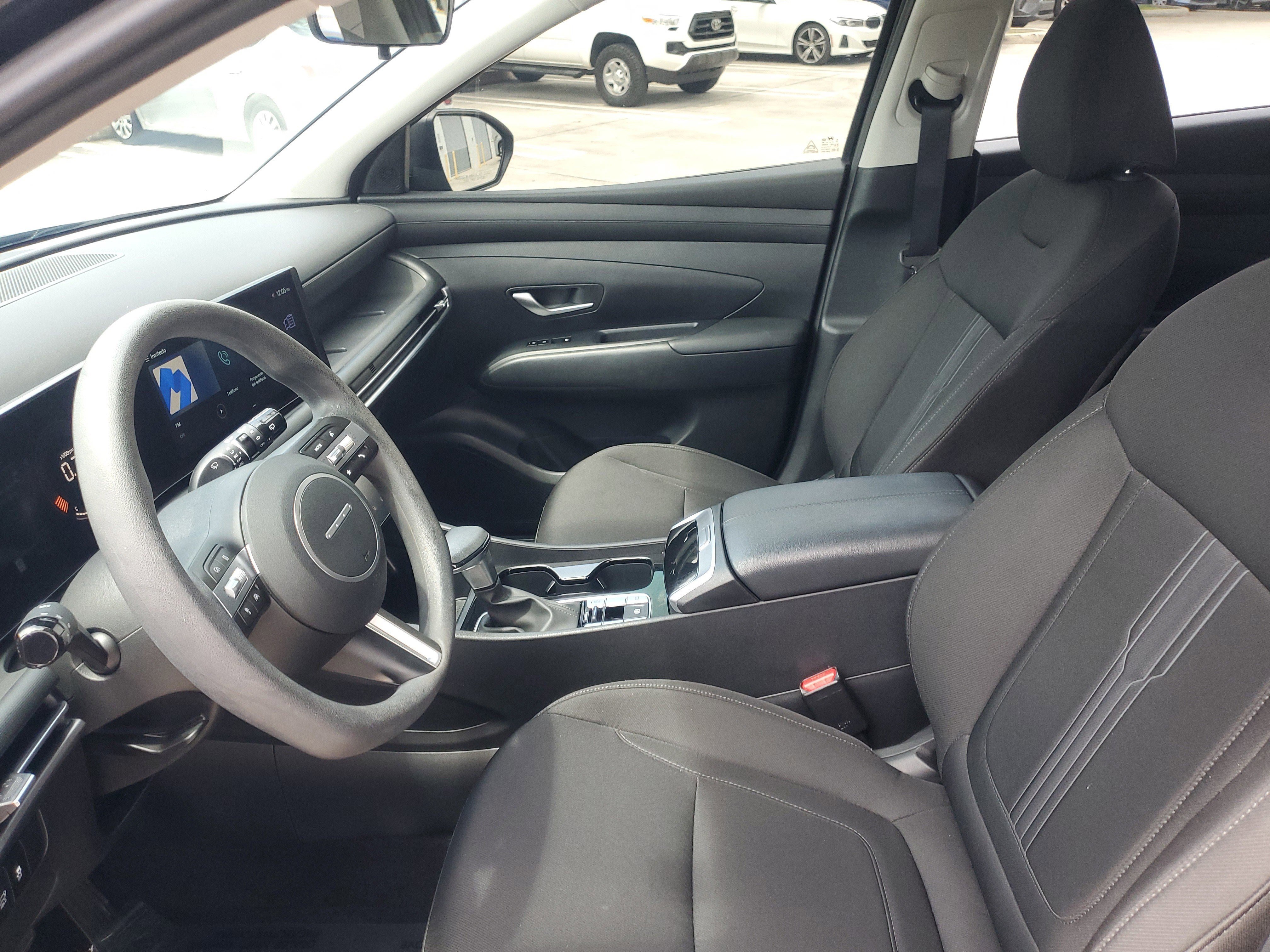 Used 2025 Hyundai Tucson SEL FWD image 16