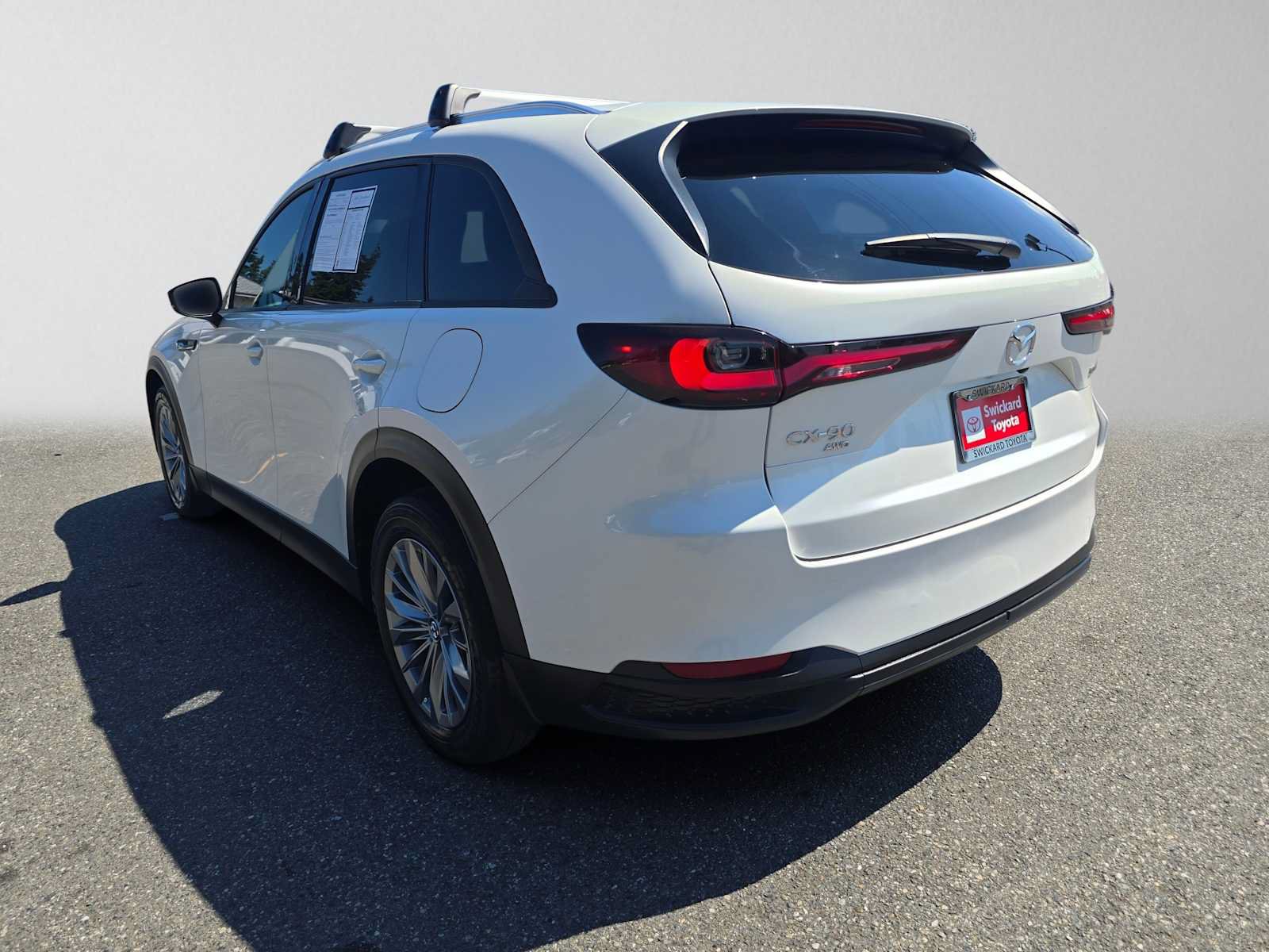 Used 2024 MAZDA CX-90 Plug-In Hybrid w/ Preferred AWD/4WD image 5