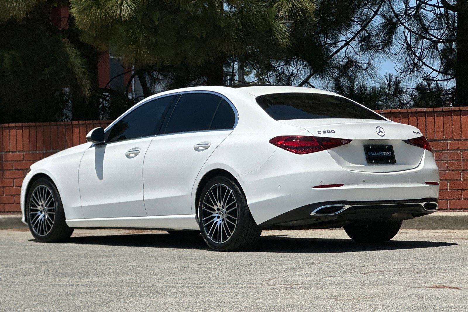 Used 2024 Mercedes-Benz C 300 4MATIC Sedan w/ Exclusive Trim Package image 6