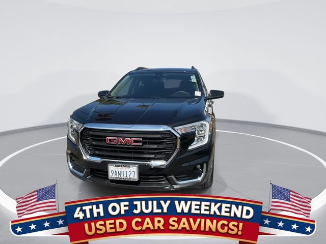 Used 2022 GMC Terrain SLE w/ Driver Convenience Package AWD/4WD image 3