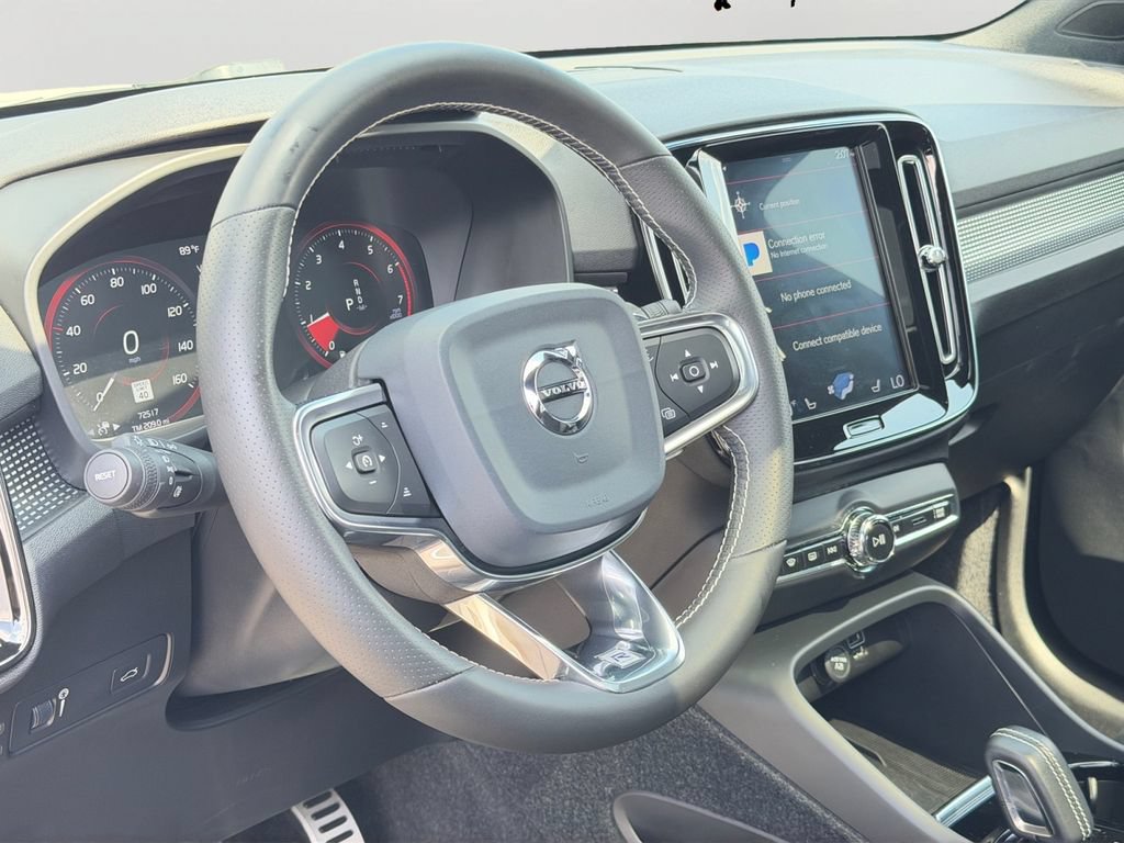 Used 2020 Volvo XC40 T5 R-Design w/ Protection Package Premier AWD/4WD image 18