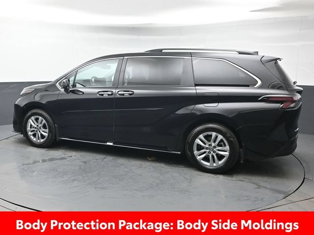 Certified 2026 Toyota Sienna XLE AWD/4WD image 4