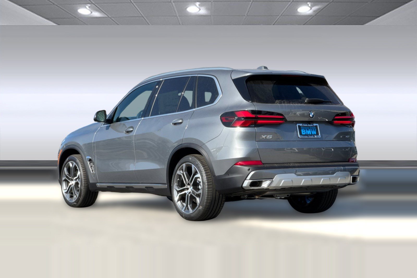 Used 2026 BMW X5 xDrive40i AWD/4WD image 3
