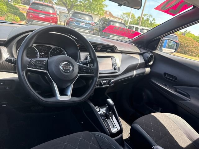 Used 2020 Nissan Kicks S FWD image 23