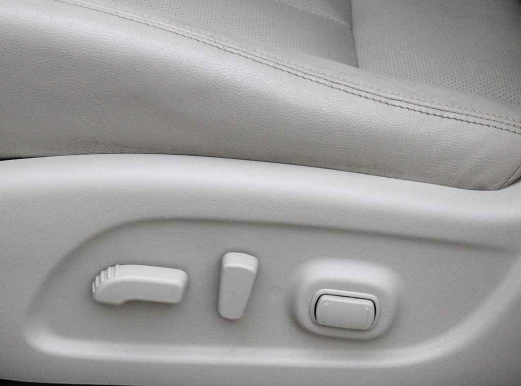 Used 2018 Nissan Murano SL w/ Moonroof Package image 23