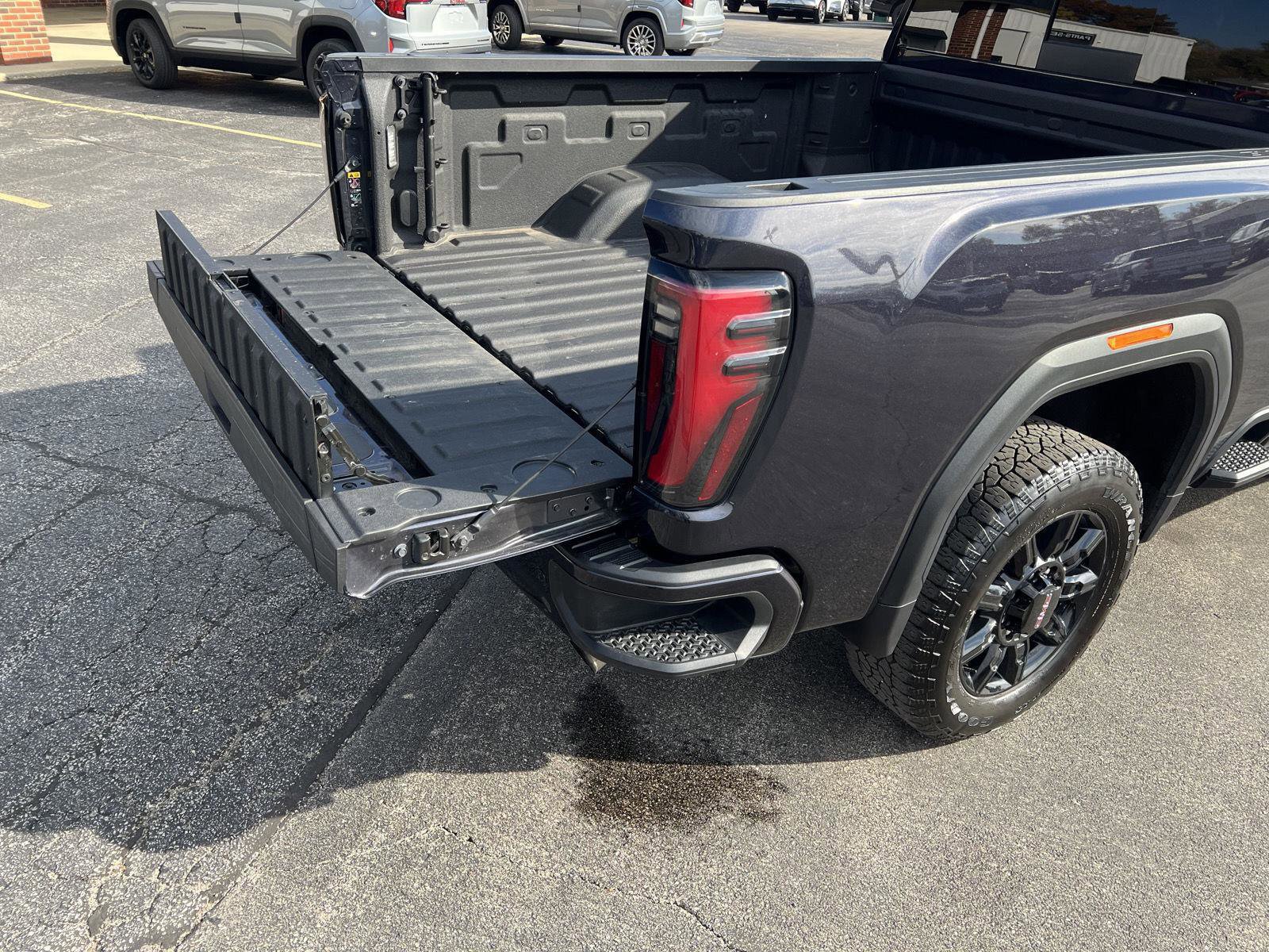 Used 2024 GMC Sierra 2500 AT4 w/ AT4 Preferred Package image 50