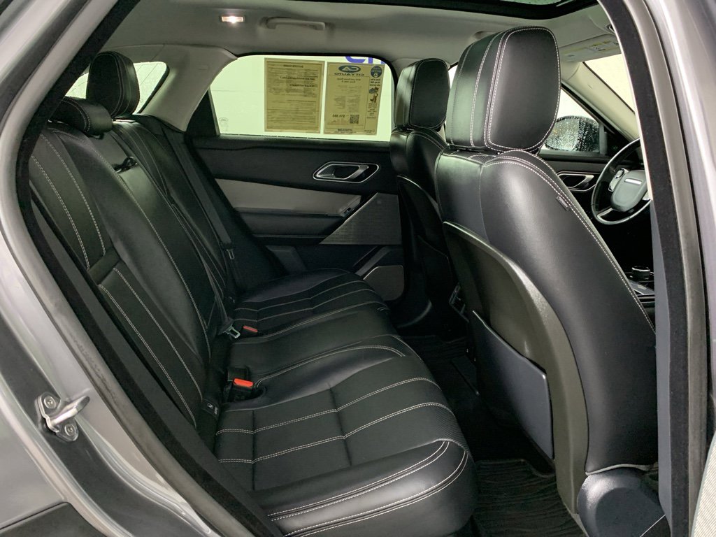 Used 2018 Land Rover Range Rover Velar S image 40