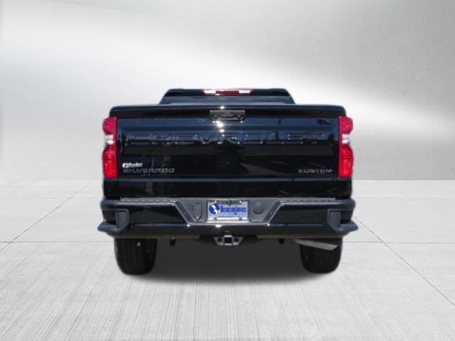 New 2026 Chevrolet Silverado 1500 Custom image 4