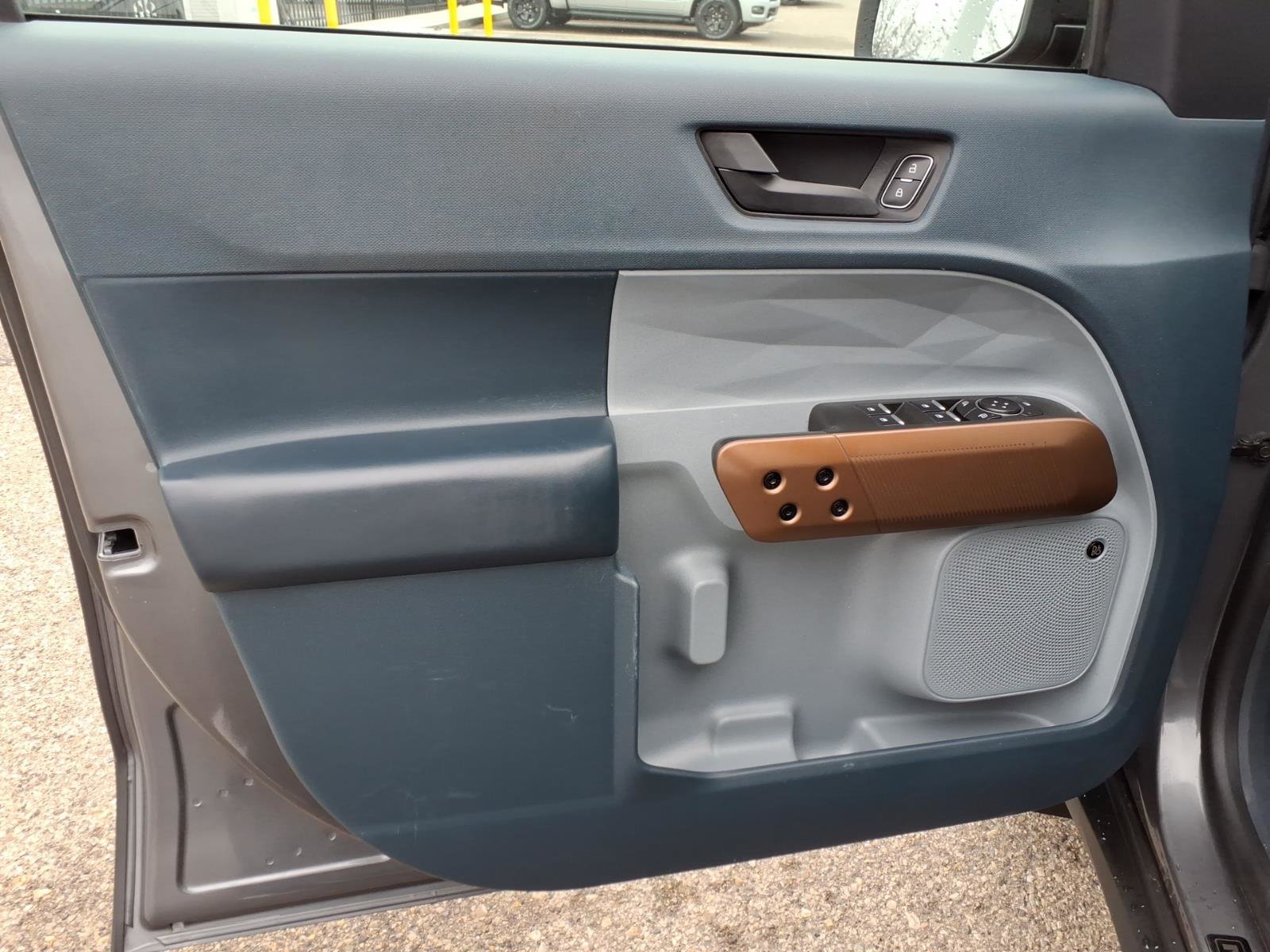 Used 2022 Ford Maverick Lariat w/ Lariat Luxury Package image 15