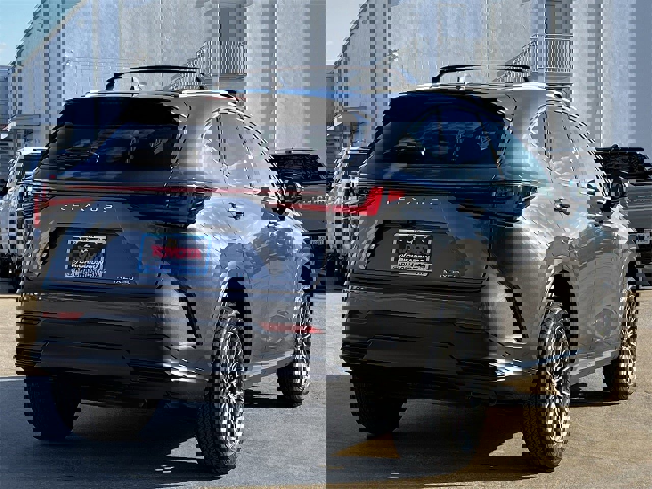 Used 2023 Lexus NX 250 FWD image 4