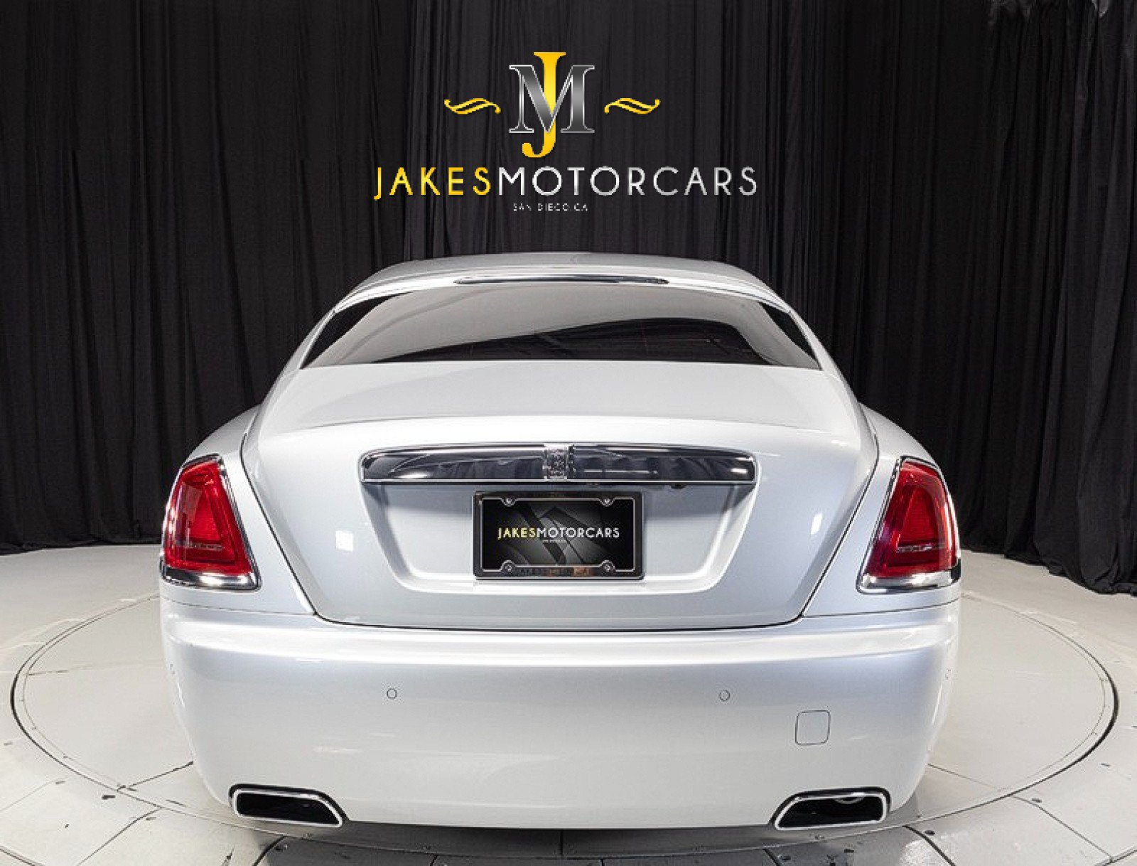 Used 2016 Rolls-Royce Wraith RWD image 10