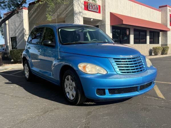 Used 2009 Chrysler PT Cruiser FWD image 1