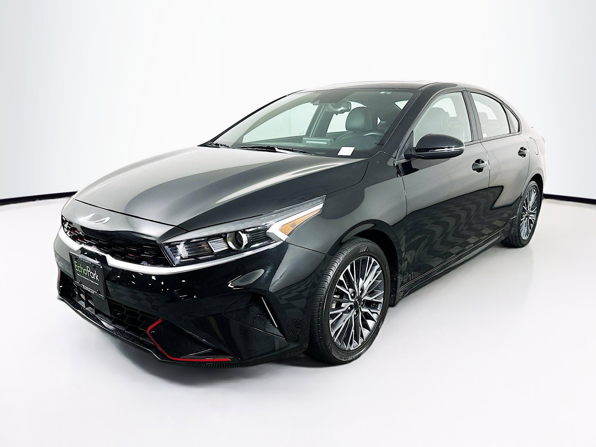 Used 2023 Kia Forte GT-Line w/ GT-Line Premium Package image 3