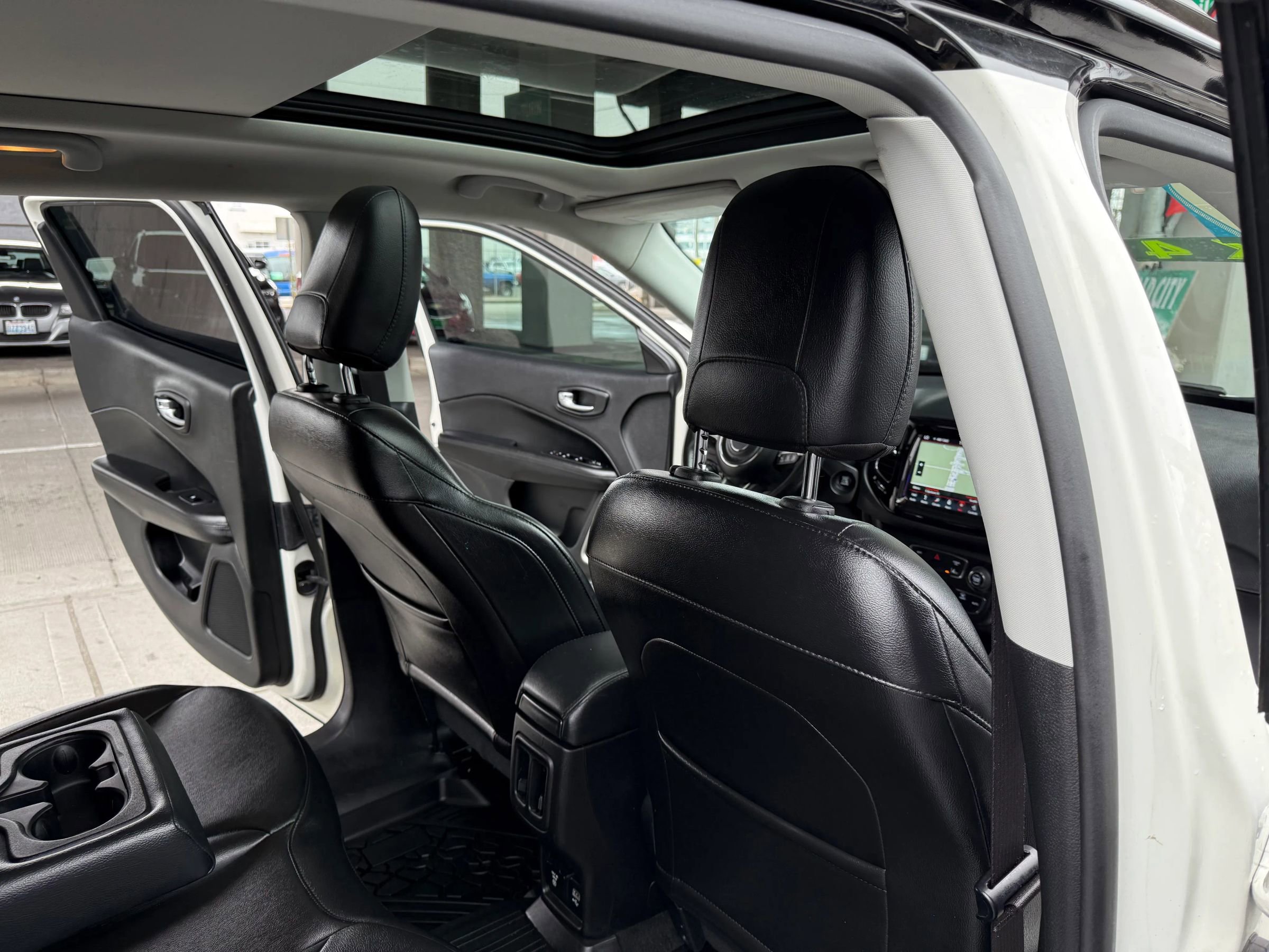 Used 2019 Jeep Compass Latitude image 20