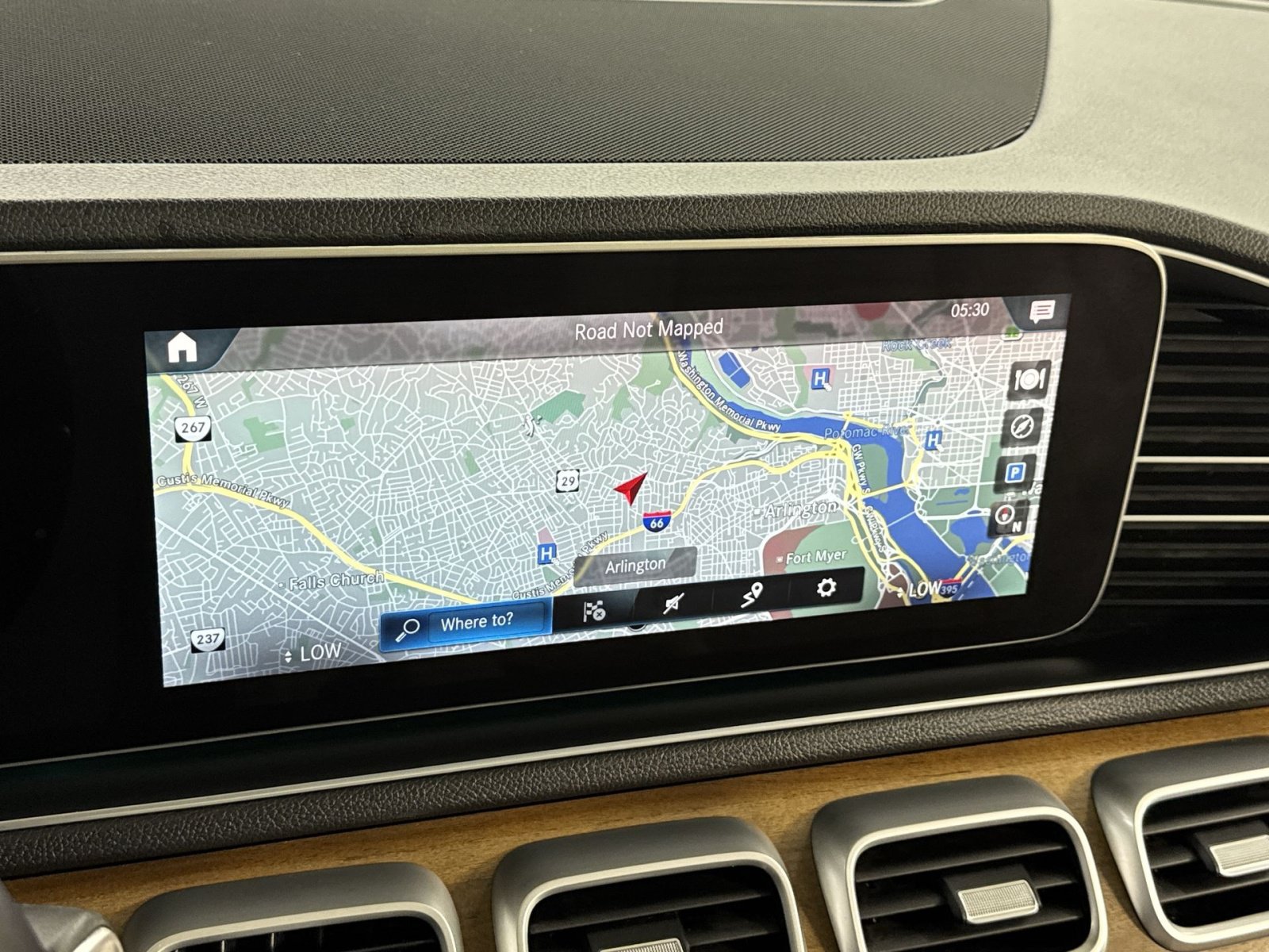 Used 2021 Mercedes-Benz GLE 350 4MATIC image 32