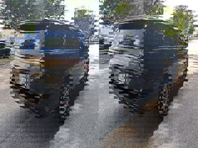 New 2025 Lincoln Navigator L Reserve image 3