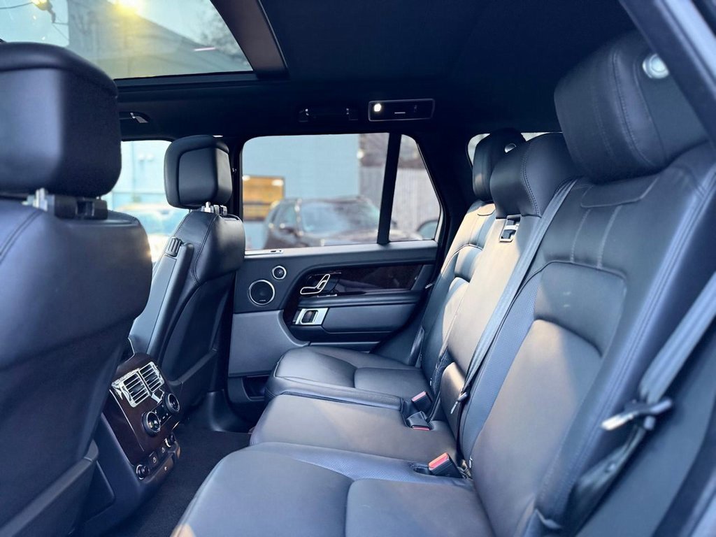 Used 2022 Land Rover Range Rover Westminster Edition image 19