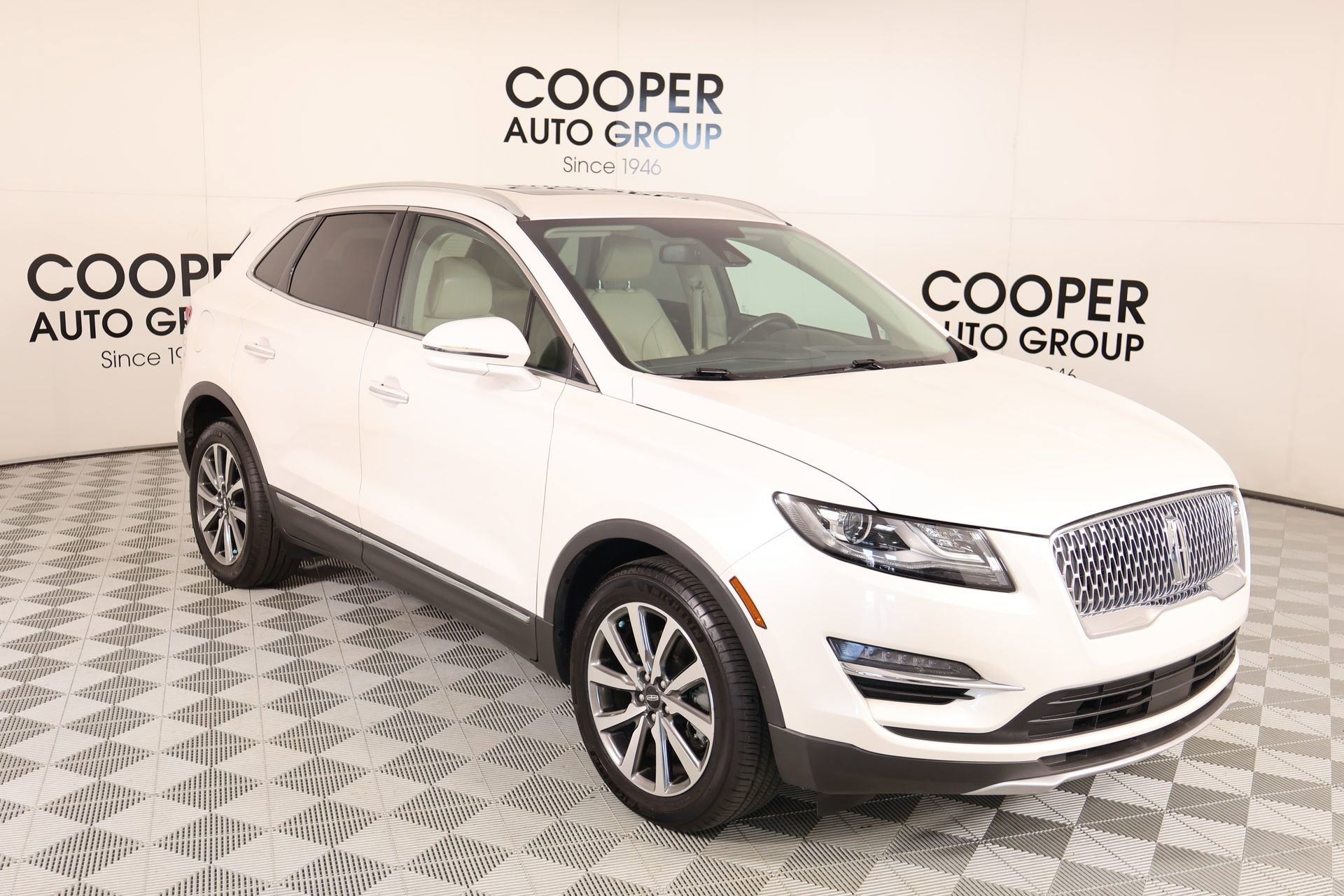 Used 2019 Lincoln MKC Reserve w/ MKC Climate Package FWD image 1