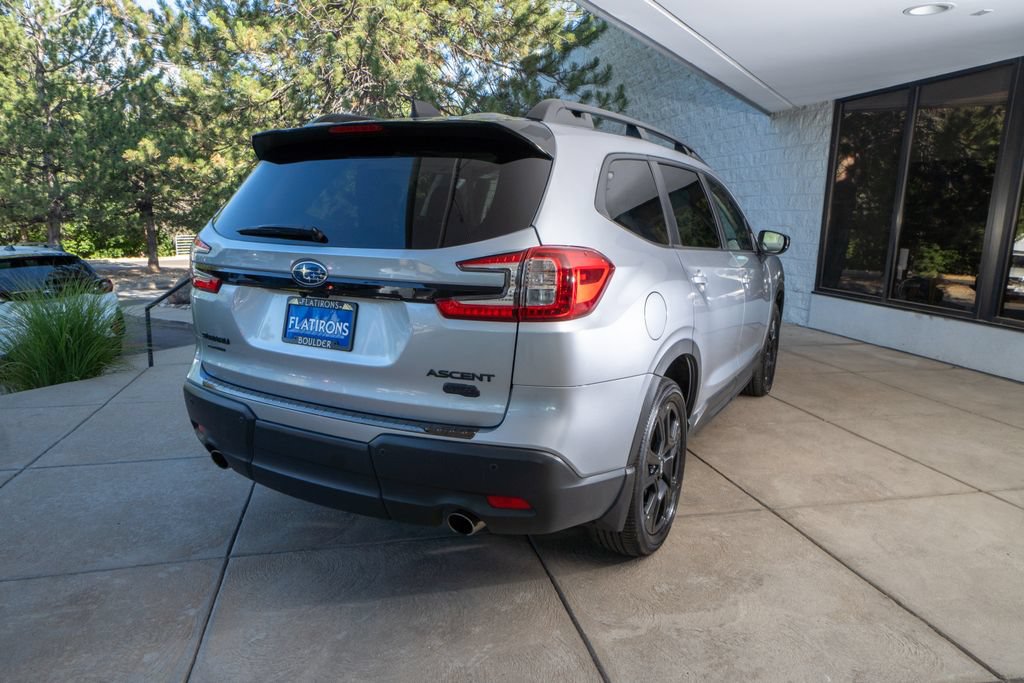 Certified 2025 Subaru Ascent Bronze Edition w/ Onyx Package AWD/4WD image 6