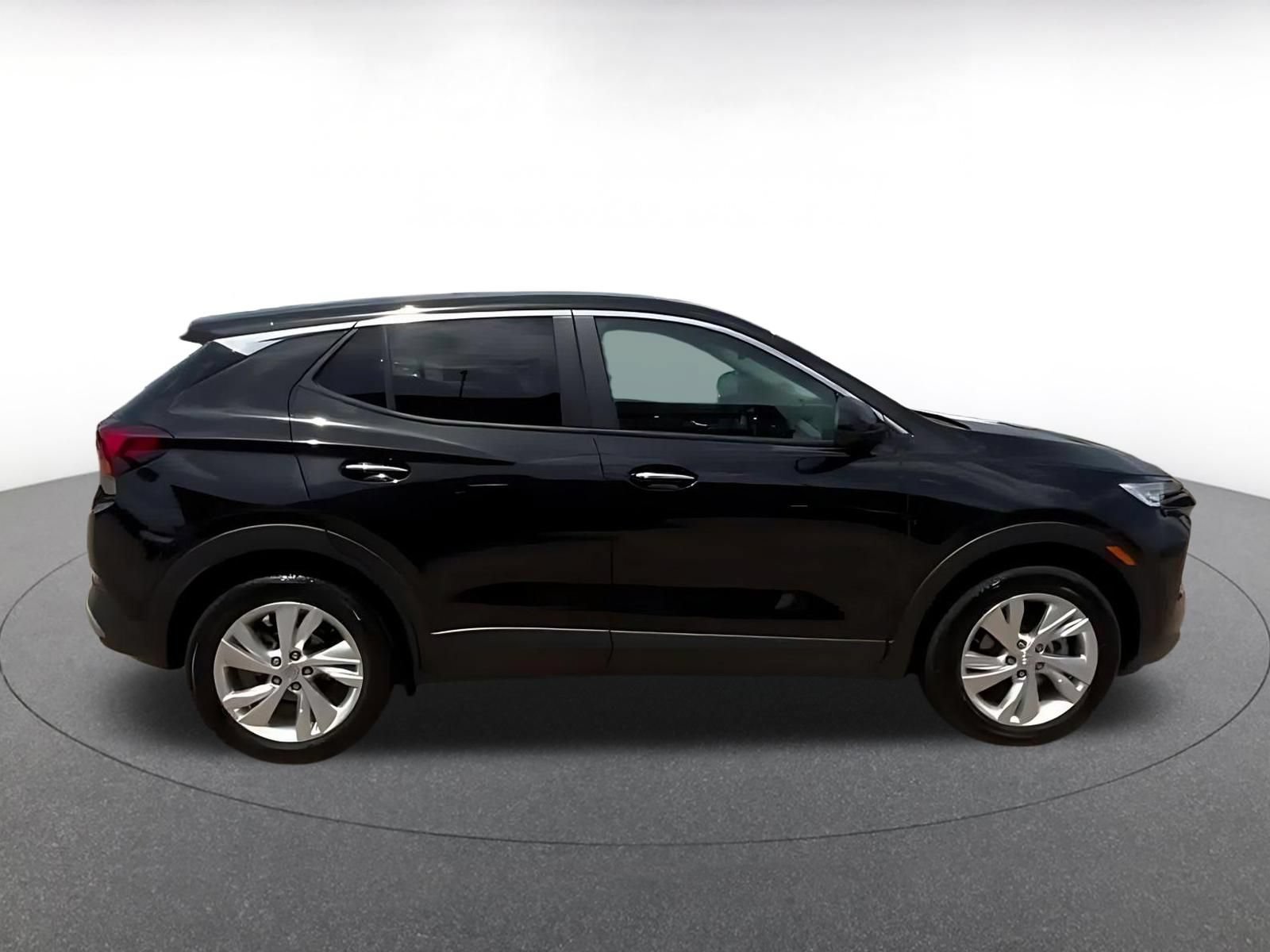 Used 2025 Buick Encore GX Preferred AWD/4WD image 15