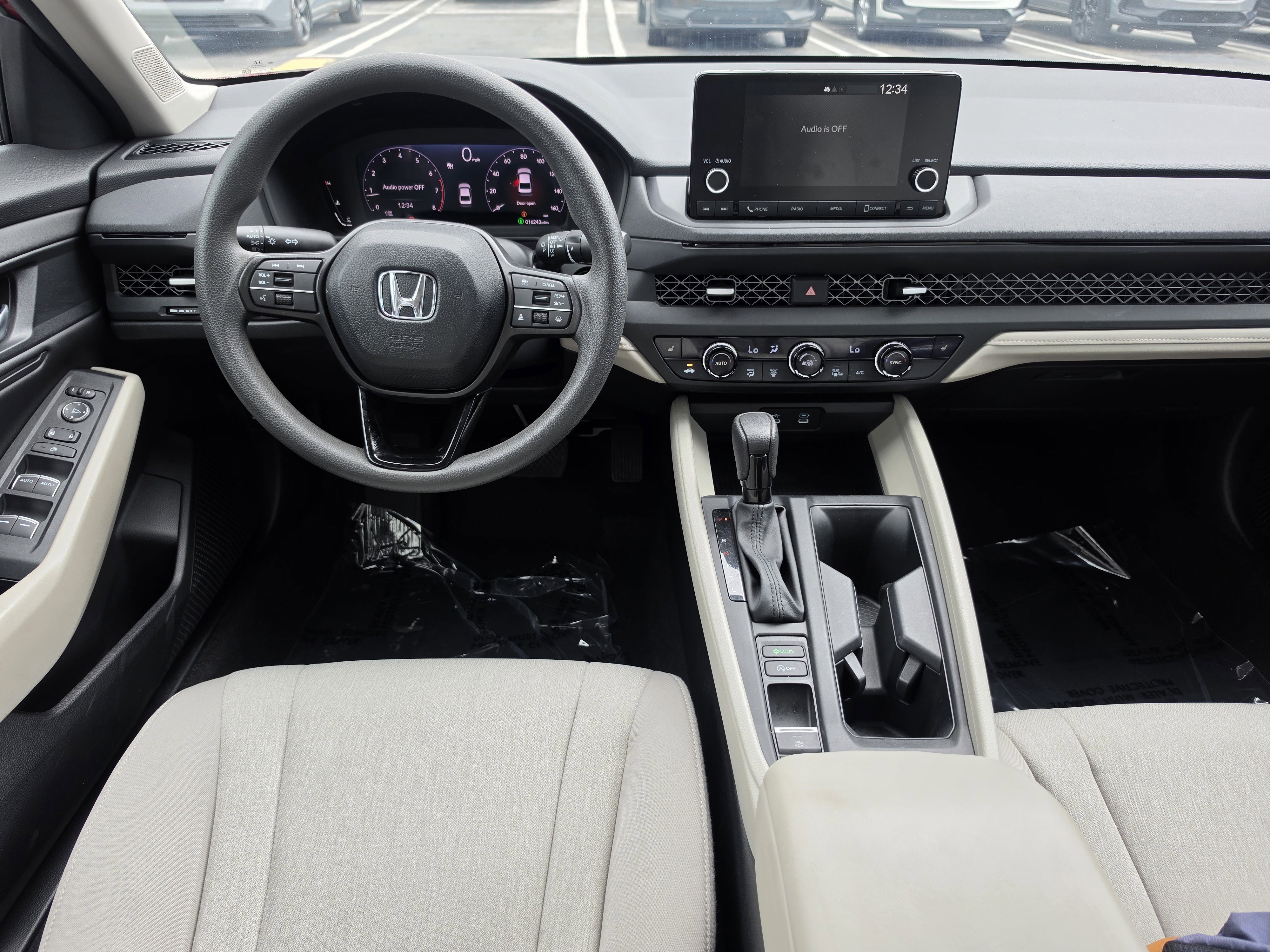 Certified 2025 Honda Accord SE image 14