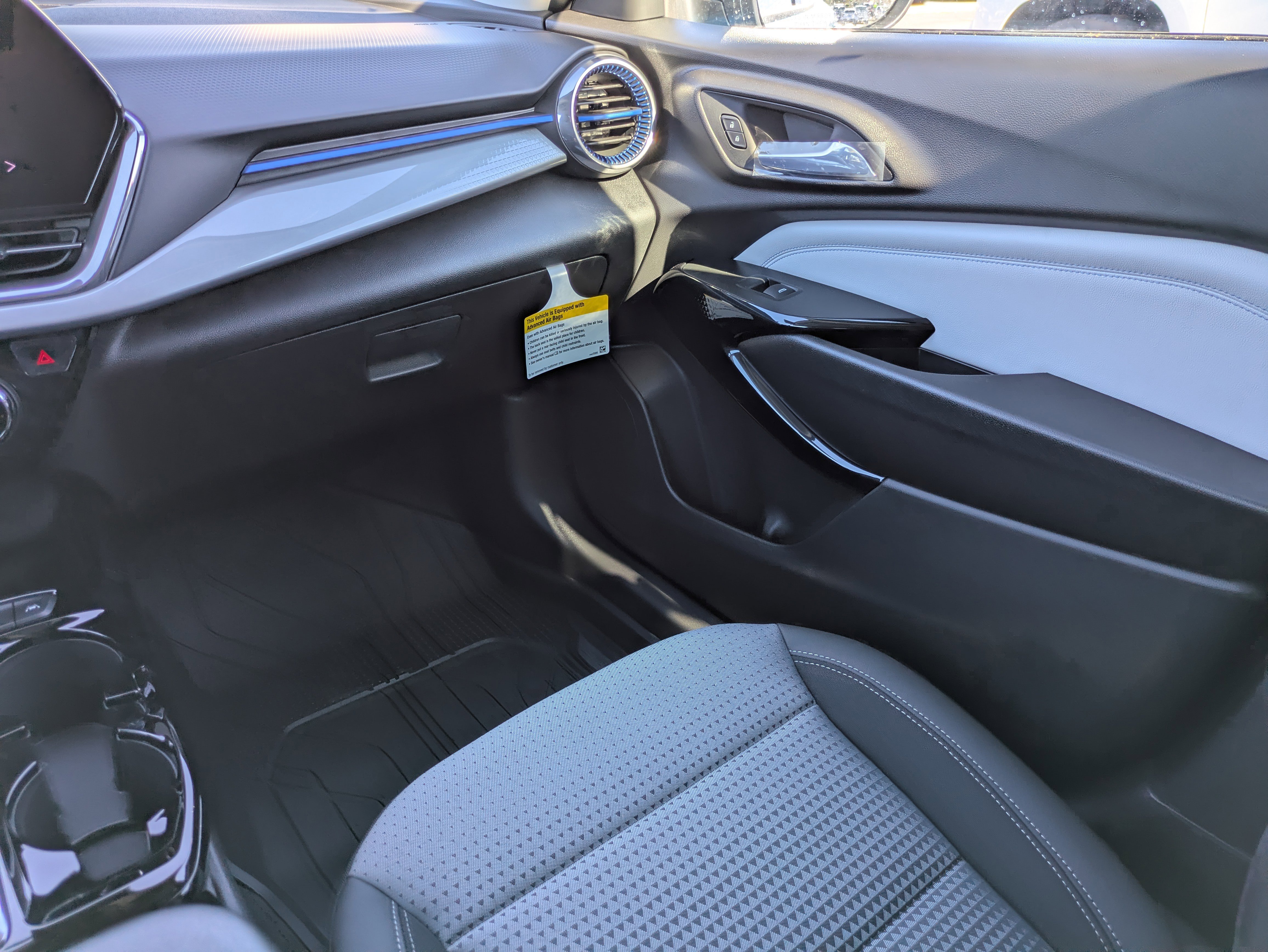 New 2026 Chevrolet Trax LT w/ Sunroof Package image 10