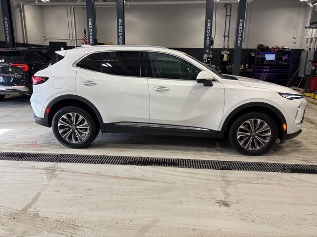 Used 2024 Buick Envision Preferred image 4