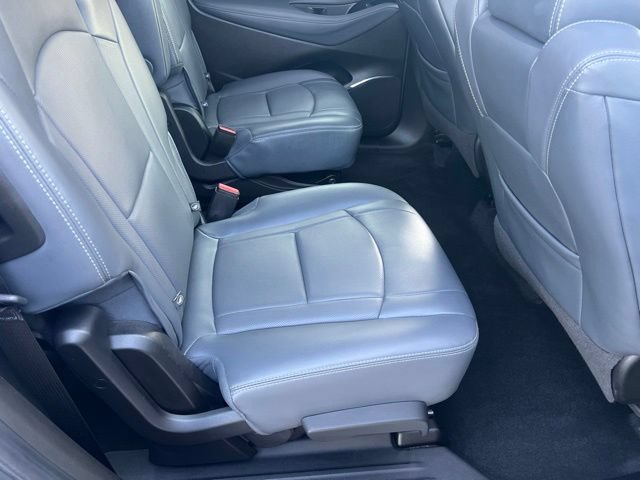 Used 2018 Buick Enclave Essence AWD/4WD image 37