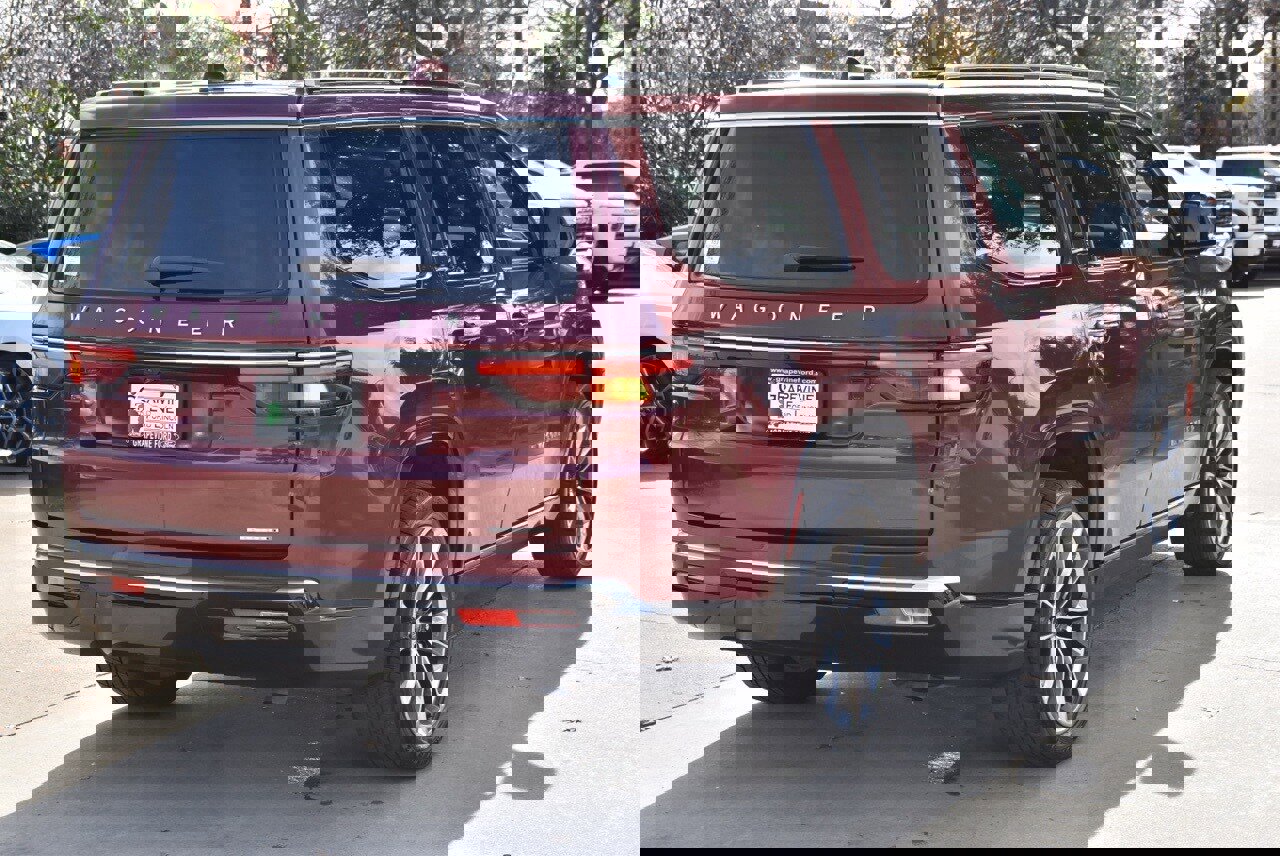 Used 2022 Jeep Wagoneer Series III w/ Premium Group I image 8