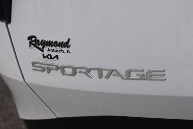 New 2026 Kia Sportage LX w/ LX Convenience Package AWD/4WD image 16