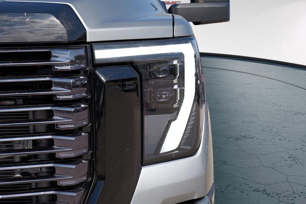 New 2026 GMC Sierra 3500 Denali Ultimate image 3