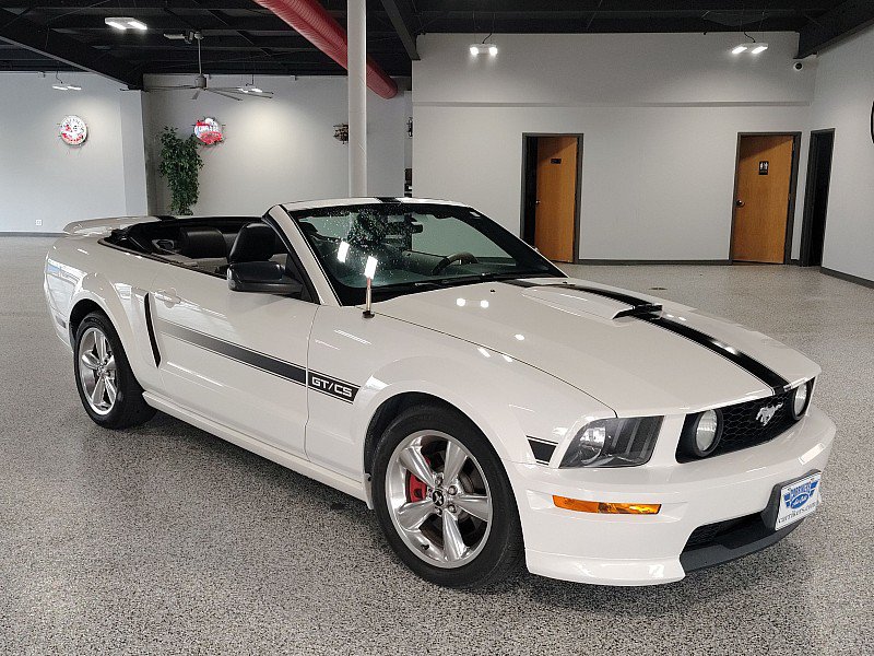 Used 2008 Ford Mustang GT Premium RWD image 5