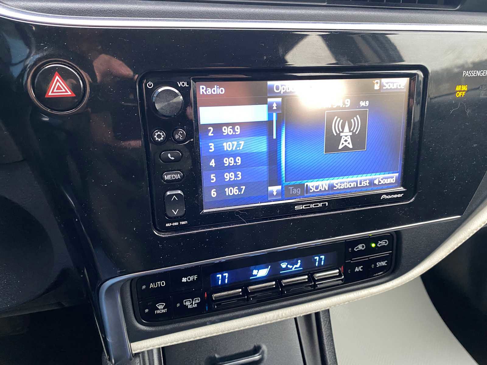 Used 2016 Scion iM image 17