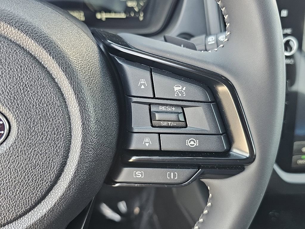 Certified 2025 Subaru Forester Premium image 31