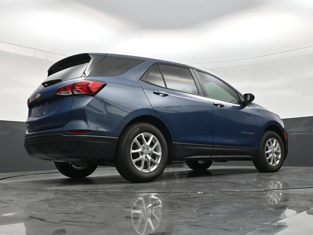 Used 2024 Chevrolet Equinox LS FWD image 24