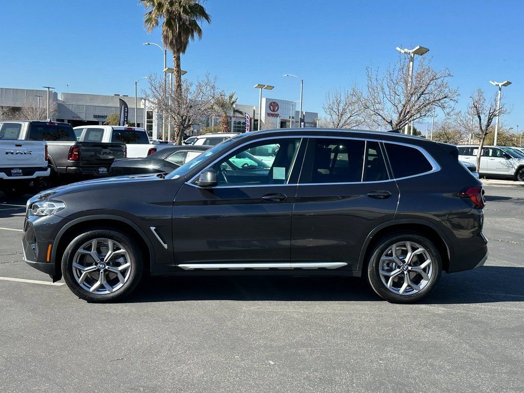 Used 2024 BMW X3 xDrive30i image 3