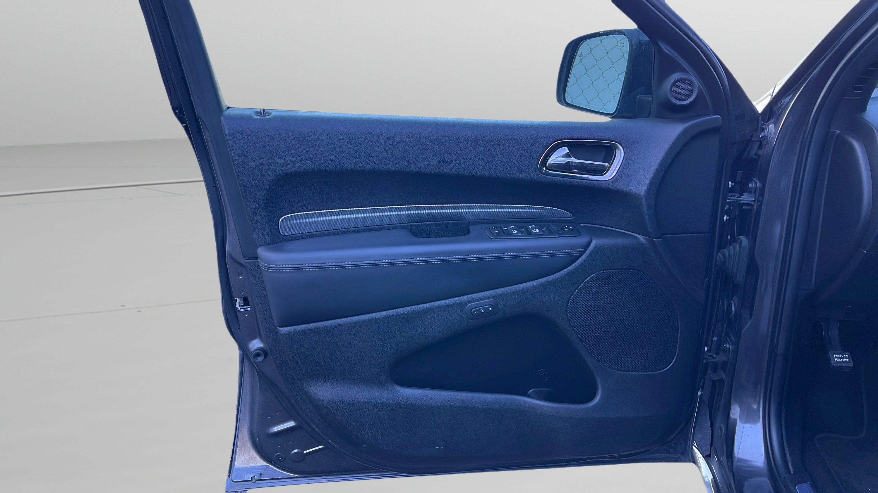 Used 2019 Dodge Durango R/T w/ Technology Group image 21