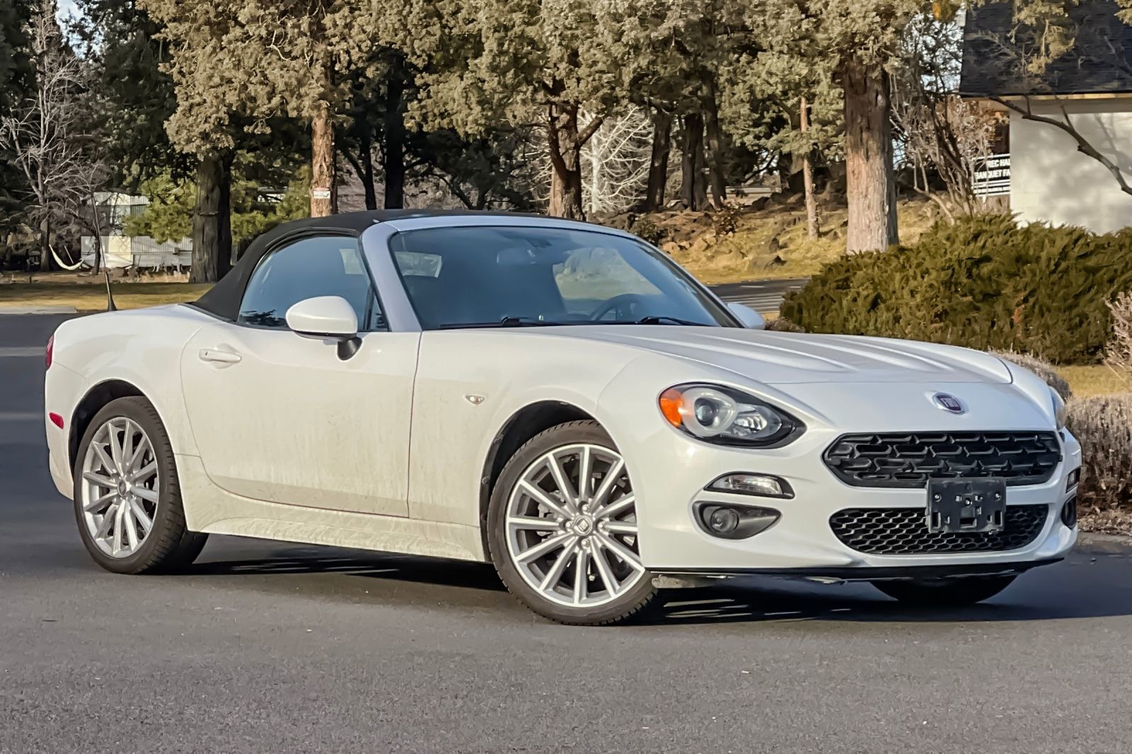 Used 2017 FIAT 124 Spider Lusso image 11