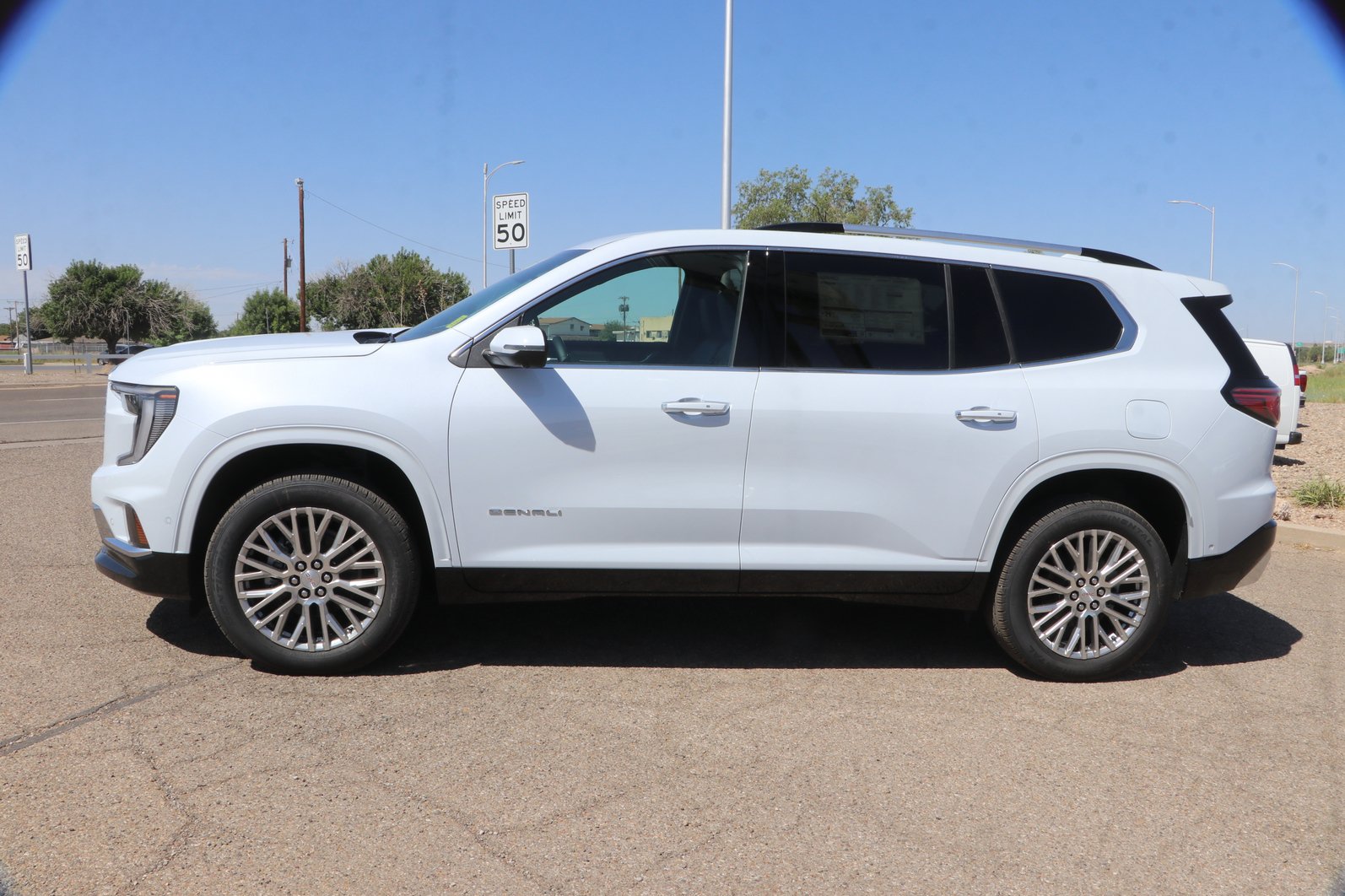 New 2026 GMC Acadia Denali w/ Super Cruise Package AWD/4WD image 4