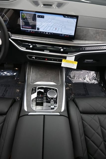 New 2026 BMW X7 xDrive40i image 16